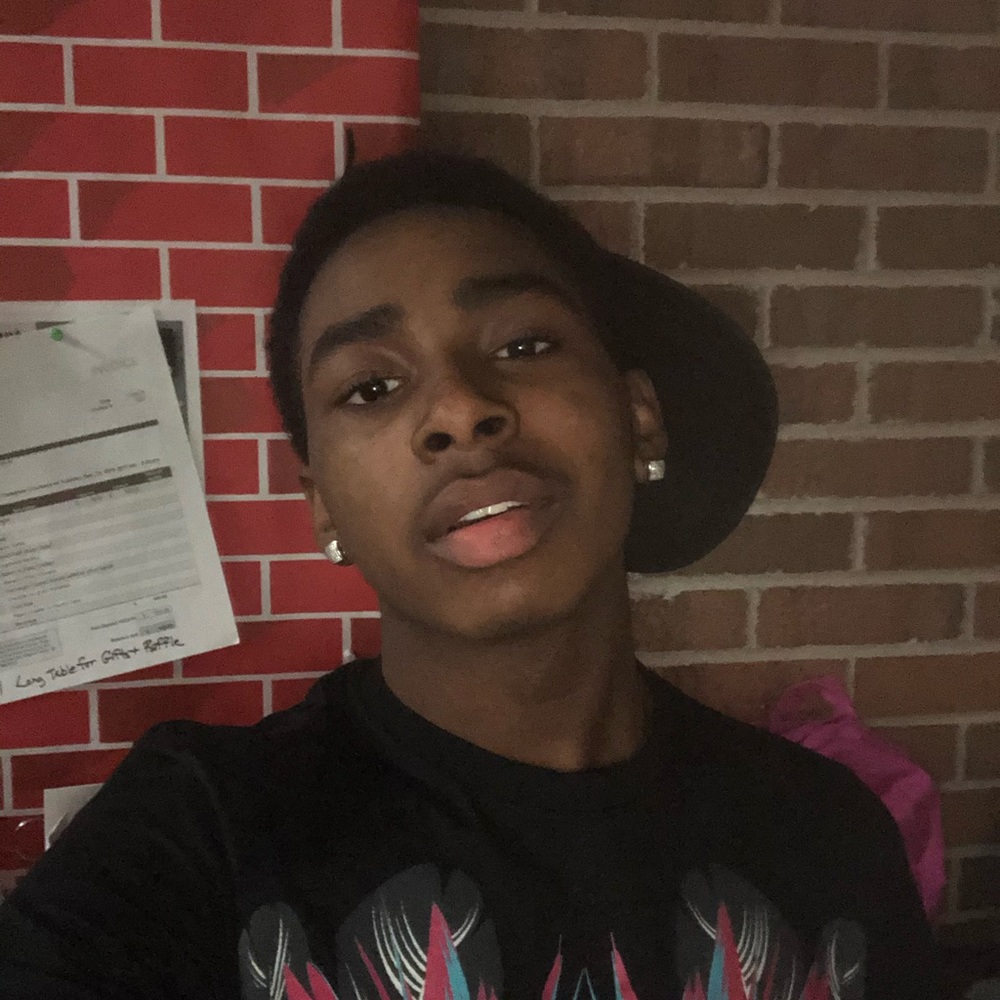 Meet your Posher, Damion